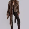 Abrigo Leonie con ribete de imitación de piel de Mongolia en marrón
