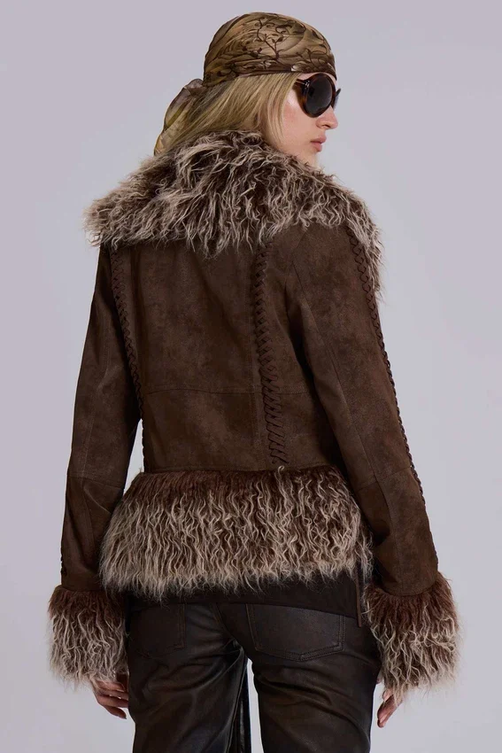 Abrigo Leonie con ribete de imitación de piel de Mongolia en marrón