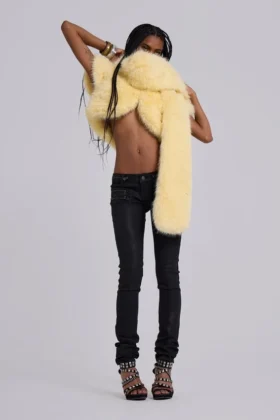 Bolero de piel sintética 2 en 1 «Saskia» en amarillo