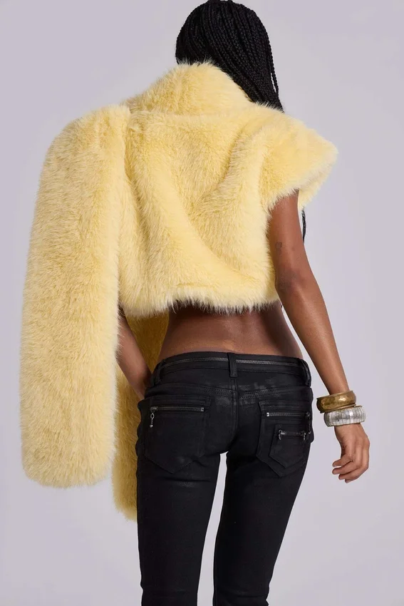 Bolero de piel sintética 2 en 1 «Saskia» en amarillo