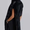 Bolero de piel sintética 2 en 1 «Saskia» en negro