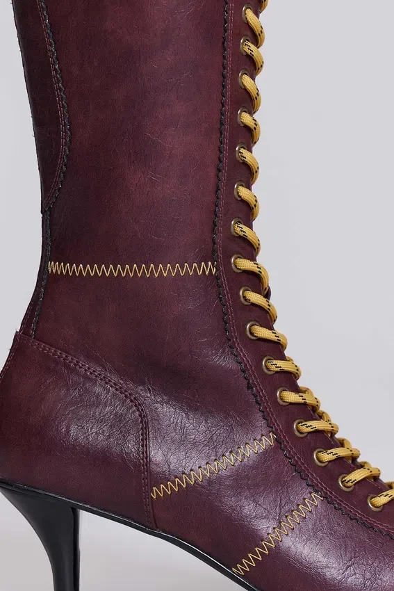 Botas de boxeo Brooke en color burdeos