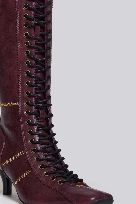 Botas de boxeo Brooke en color burdeos