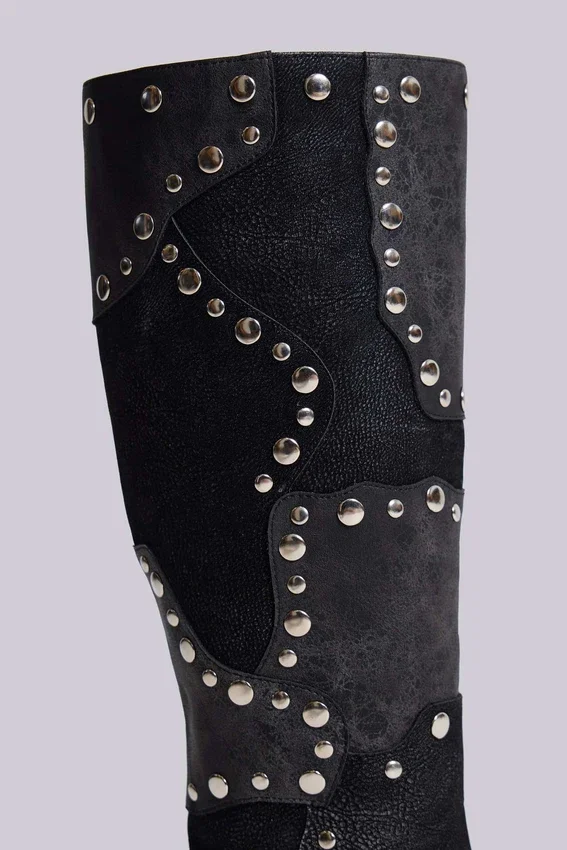 Botas hasta la rodilla con tachuelas «Shadow»