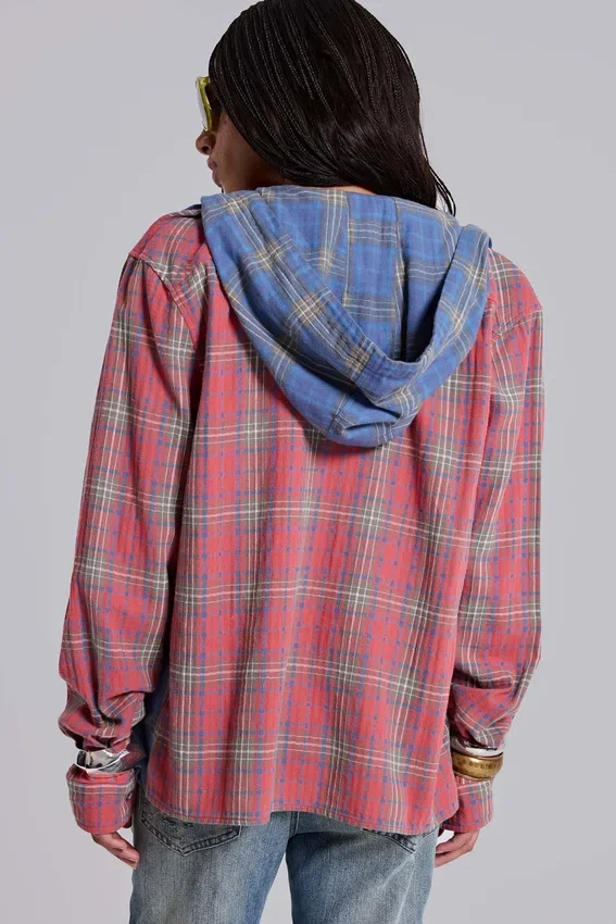 Camisa a cuadros con capucha y botones