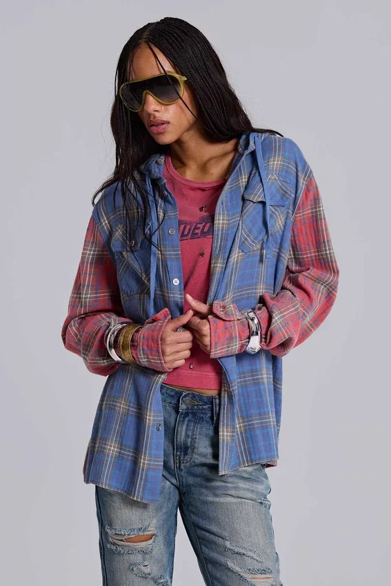 Camisa a cuadros con capucha y botones