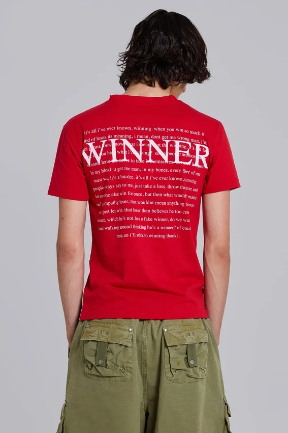 Camiseta con cuello en V «Crest»