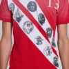 Camiseta con cuello en V «Crest»
