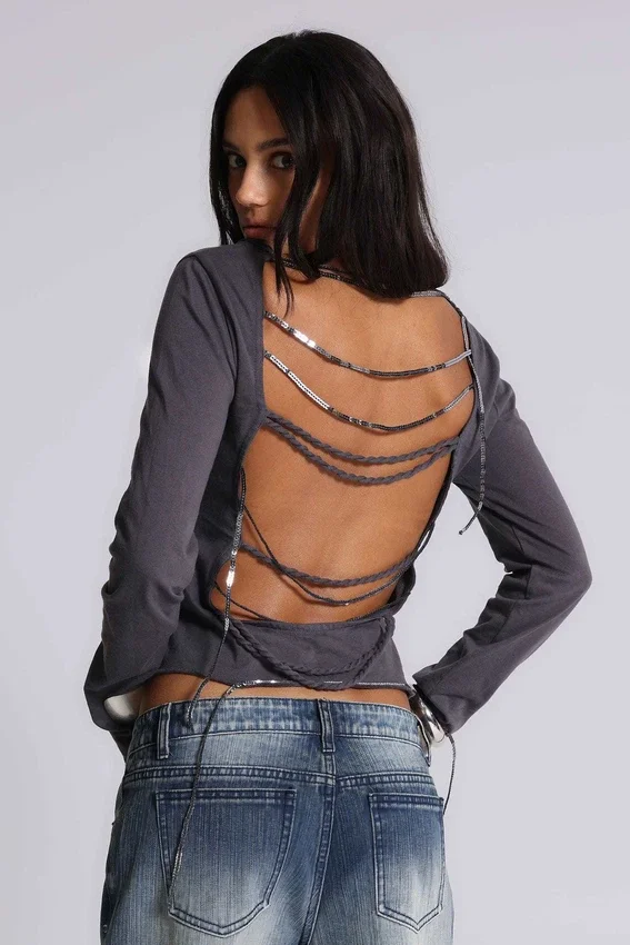 Camiseta con cuello en V y lentejuelas Fira