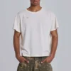Camiseta corta blanca con estampado de polilla