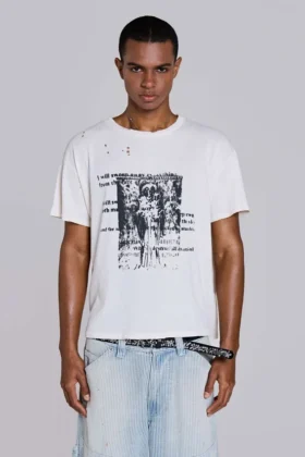 Camiseta corta blanca con estampado grabado