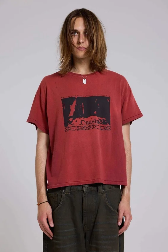 Camiseta corta en rojo «Quasi»