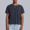 Camiseta corta «Moth» en negro desgastado