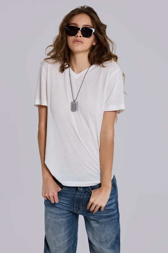 Camiseta de lino con cuello en V