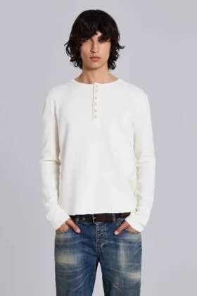 Camiseta Henley de tejido de gofre en color crudo