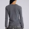 Camiseta Henley de tejido waffle en color gris carbón