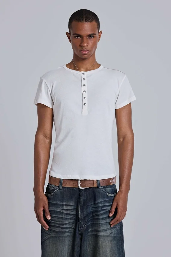 Camiseta Henley Haze en blanco roto