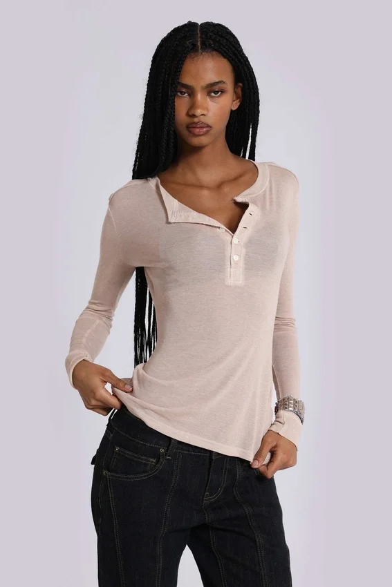 Camiseta Henley Haze en color avena