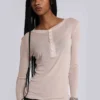 Camiseta Henley Haze en color avena