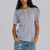 Camiseta Henley «Haze» en gris jaspeado