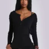 Camiseta Henley «Haze» negra