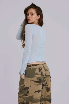 Camiseta Henley transparente en color «Sky»