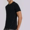 Camiseta negra «Mist» con tachuelas