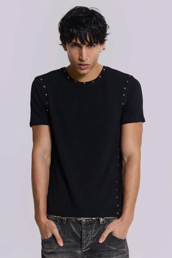 Camiseta negra «Mist» con tachuelas
