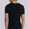 Camiseta negra «Mist» con tachuelas