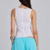 Camiseta sin mangas Henley transparente en blanco