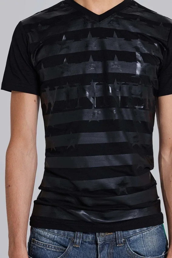 Camiseta «Winner» con cuello en V