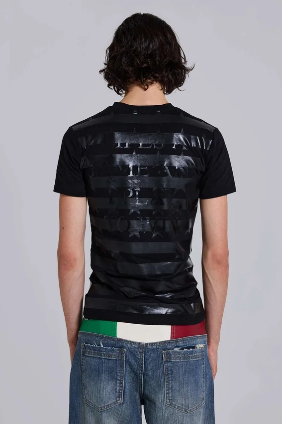 Camiseta «Winner» con cuello en V