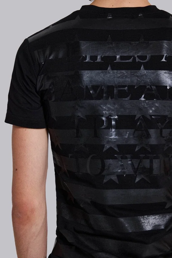 Camiseta «Winner» con cuello en V