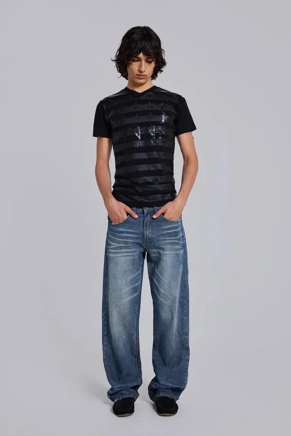 Camiseta «Winner» con cuello en V