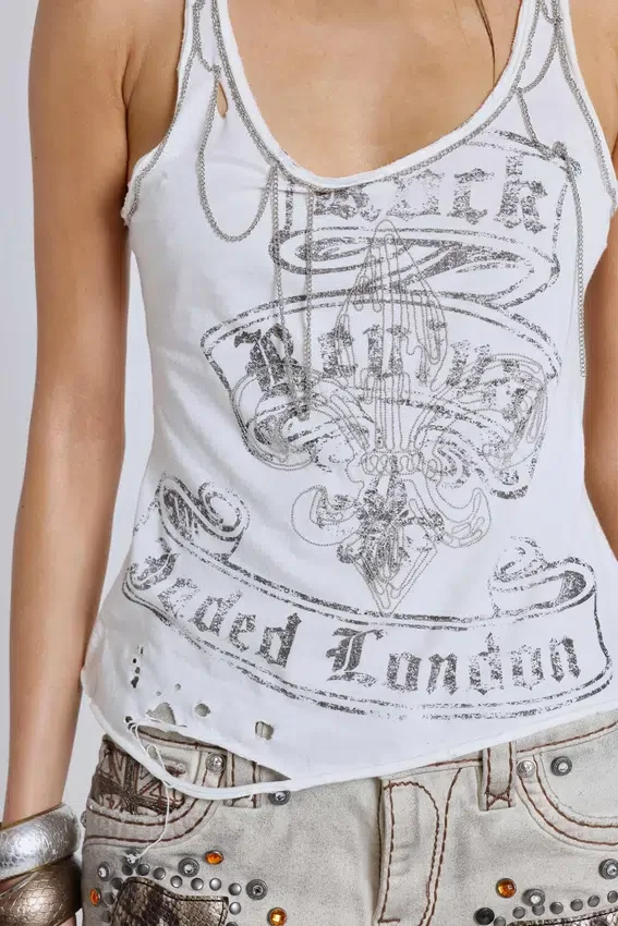 Chaleco con bordado de cadenas de Rock Revival