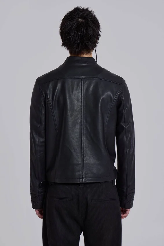 Chaqueta militar de cuero