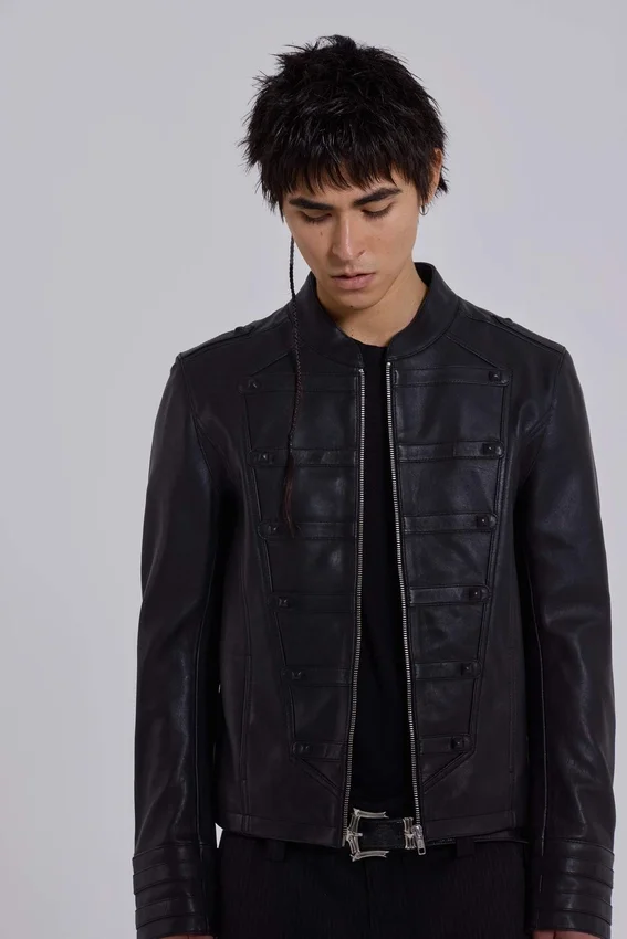 Chaqueta militar de cuero