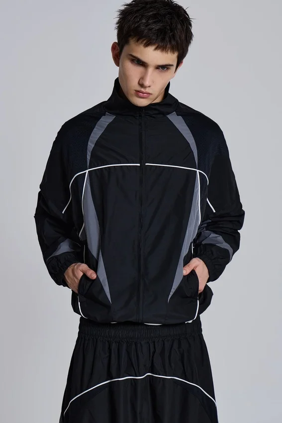 Chaqueta Vapor negra con paneles