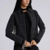 Chaqueta vaquera con tachuelas