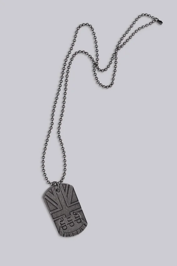 Collar con placa de identificación «Dreamer»