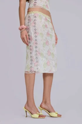 Falda midi de encaje con tachuelas «Fioretta»