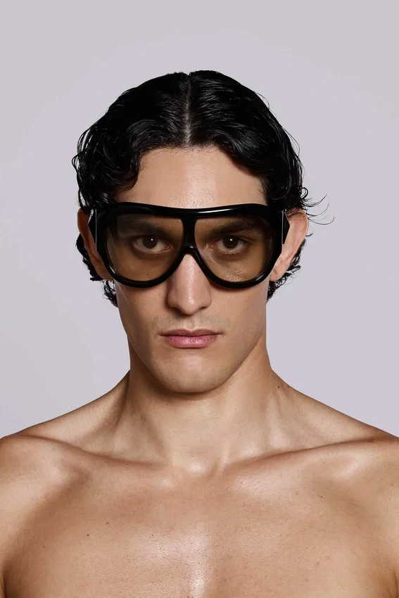 Gafas de sol Noctra XL con tachuelas en color ámbar
