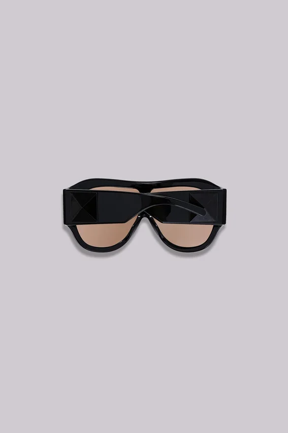 Gafas de sol Noctra XL con tachuelas en color ámbar