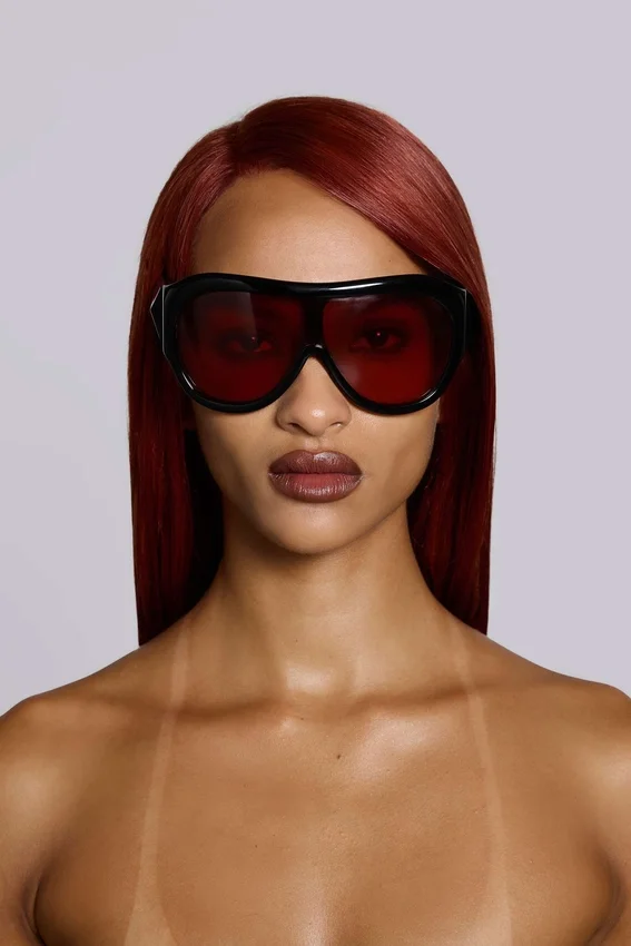 Gafas de sol Noctra XL Stud en color ciruela