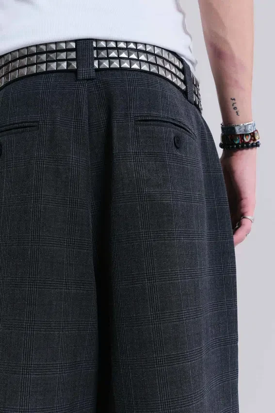 Goliath Shorts a cuadros oscuros