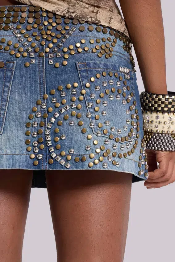 Minifalda vaquera con tachuelas Hena