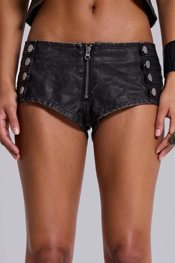Minishorts «Rebel Military» de cuero sintético
