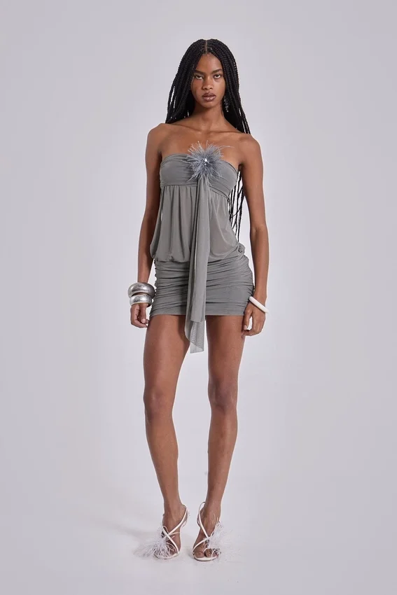 Minivestido «Brunelle» con plumas