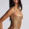Minivestido «Idol» de estilo vendaje metalizado en color bronce