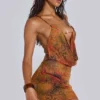 Minivestido sin espalda Hina con ribetes de abalorios